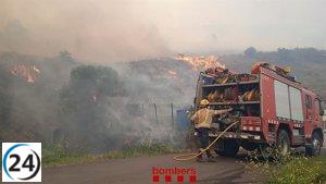 El fuego en Cataluña cerca de Port Bou sigue expandiéndose.