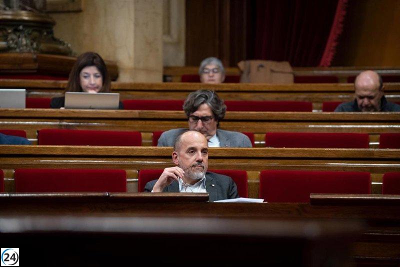 El Parlament reprende a Campuzano por prometer residencia en Santa Coloma.