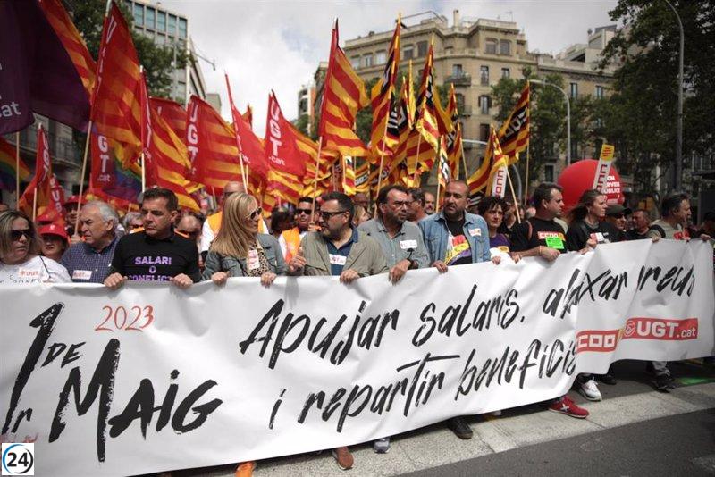 Más de 5.000 personas se manifiestan en Barcelona, según UGT y CC.OO.