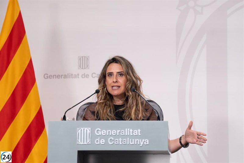 La Generalitat facilitará vales de 100 euros a familias con hijos en primaria para material escolar.