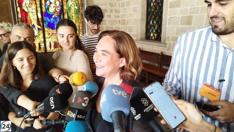 Colau respalda a Yolanda Díaz y descarta candidatura al Congreso.