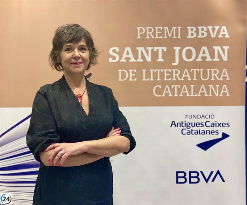Escritora Marta Marín-Dòmine gana Premio BBVA Sant Joan por su obra
