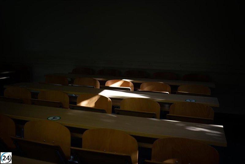 Históricas oposiciones de Educación atraen a 36.304 docentes este sábado