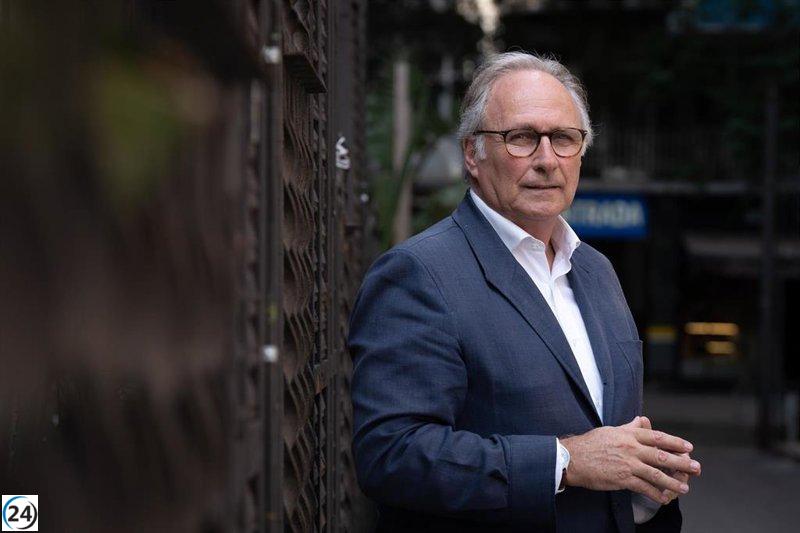 Aizcorbe de Vox critica a Sémper del PP por buscar una imagen moderna.