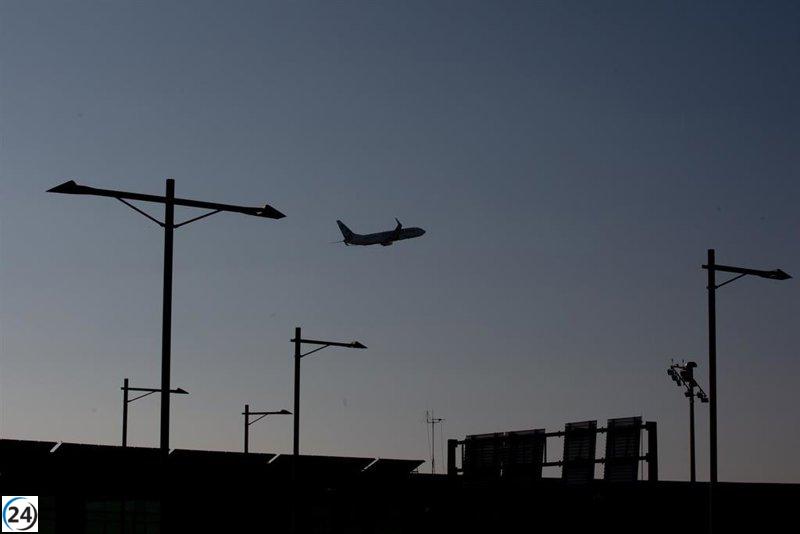 Vigilantes de Aeropuerto Barcelona-El Prat convocan huelga indefinida el 10 de agosto.
