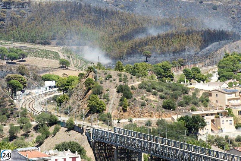 El fuego en Portbou (Girona) controlado mientras finaliza el desconfinamiento