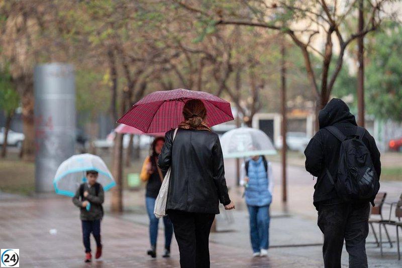 Protecció Civil advierte de fuertes lluvias en el litoral sur esta noche.