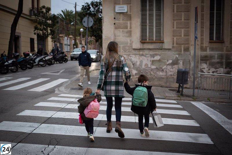 Familias catalanas exigen un comienzo escolar 