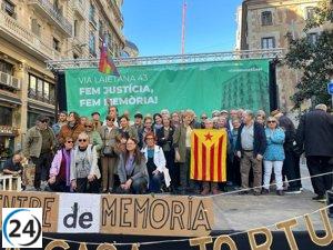 Exigen que la comisaría de Via Laietana de Barcelona se convierta en un centro de memoria, un clamor respaldado por un centenar de personas.