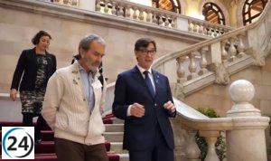 Illa (PSC) y Simón acuerdan una reunión con Vergés (ERC) en el Parlament