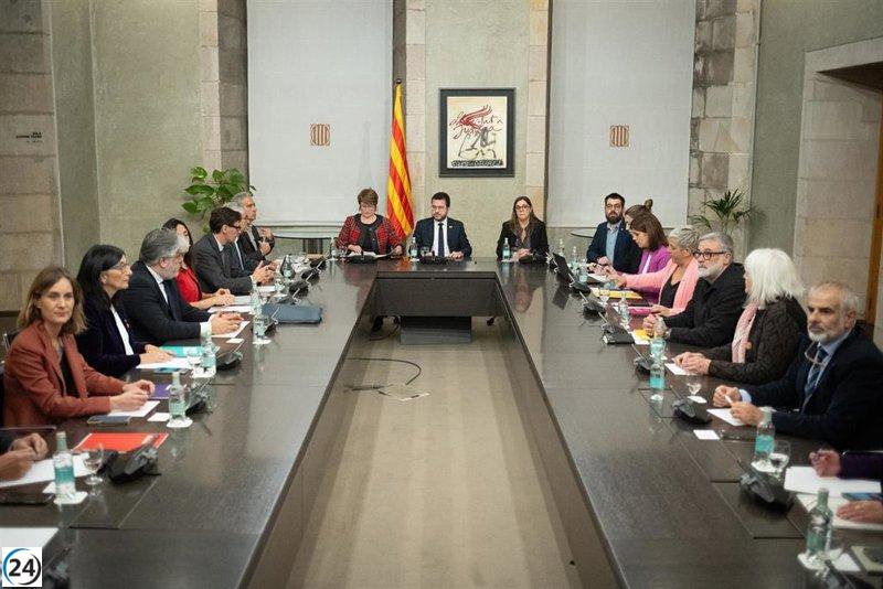 Aragonès se reúne con grupos parlamentarios para tratar el informe PISA y buscar soluciones educativas.