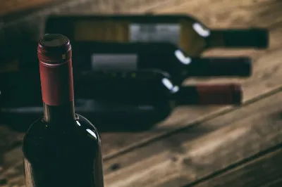 Marida el vino con los deliciosos manjares de la región