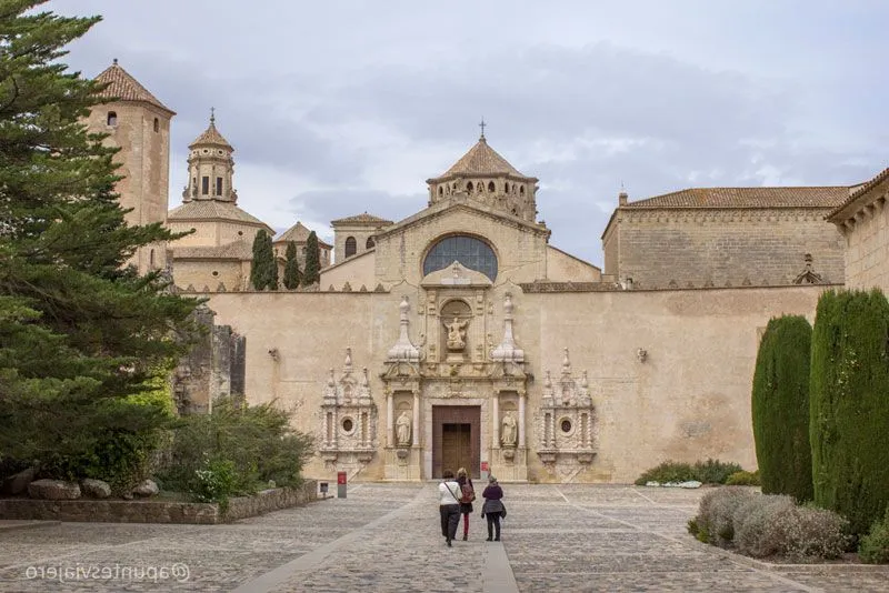 Santa María de Poblet: un lugar perfecto para meditar y encontrar la paz interior