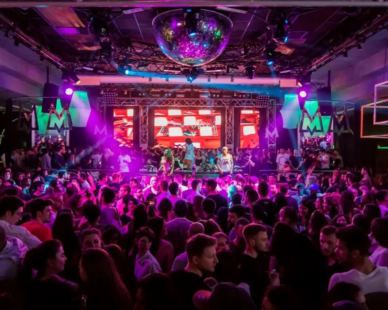 Las mejores discotecas de la Costa Dorada para salir de fiesta