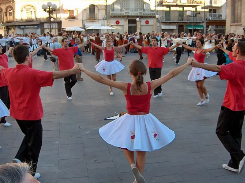 La música y las danzas típicas de Cataluña en las fiestas de Gracia